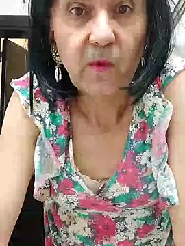 Snapshot of Emily_de_Carla chatting on October 2025 04:30:02 PM Emily de Carla online show from October 2025 04:30:02 PM