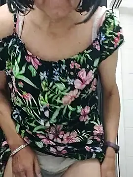 Emily de Carla online show from May 2026 01:51:01 PM