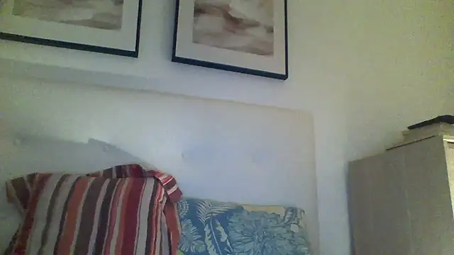 Snapshot of Emily_de_Carla chatting on October 2025 11:00:02 PM Emily de Carla online show from October 2025 11:00:02 PM