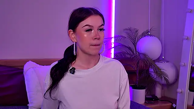 Wanda Wild online show from October 2025 03:52:01 AM