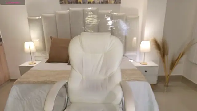 Viictoria jones online show from April 2026 01:10:01 AM