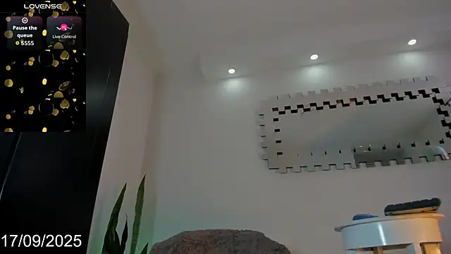 Luck Andrew online show from September 2025 08:44:01 PM