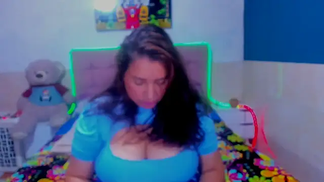 Arianna Hot777 online show from September 2025 02:10:01 AM