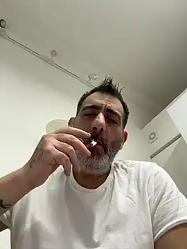 Skizzo6980 online show from February 2026 08:52:01 PM