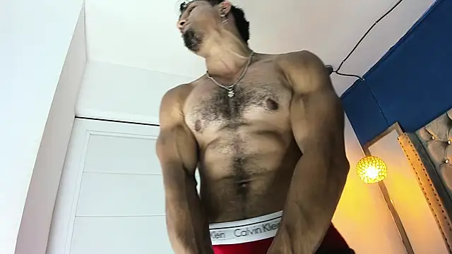 latinhotmuscle online show from June 2026 09:05:01 PM