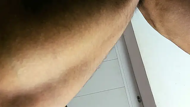 latinhotmuscle online show from April 2026 07:54:01 PM