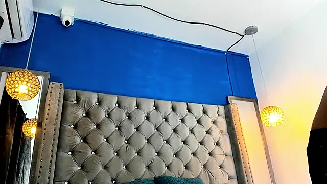 latinhotmuscle online show from November 2025 04:16:02 AM