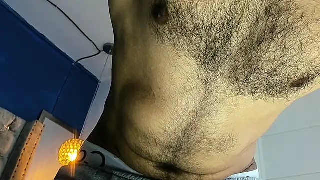 latinhotmuscle online show from May 2026 08:57:01 PM