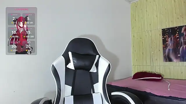 Raven Rouge  online show from December 2025 04:58:02 AM