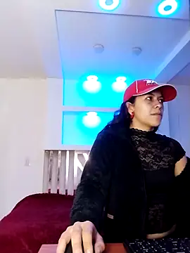 Raven Rouge  online show from February 2026 08:41:01 PM