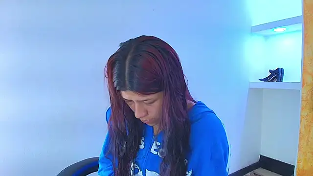 Raven Rouge  online show from January 2026 08:01:02 PM