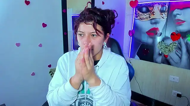 Raven Rouge  online show from July 2026 12:34:01 PM