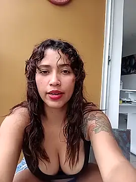 Vikyvoyeur online show from March 2026 06:25:02 PM