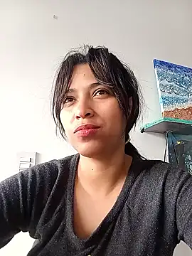 Vikyvoyeur online show from April 2026 04:42:02 PM