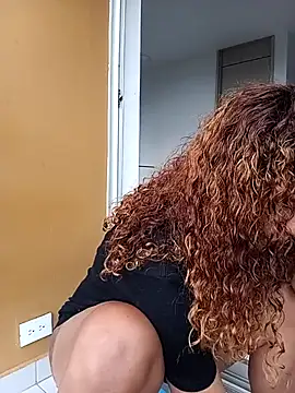 Snapshot of Vikyvoyeur chatting on November 2025 06:23:01 PM Vikyvoyeur online show from November 2025 06:23:01 PM