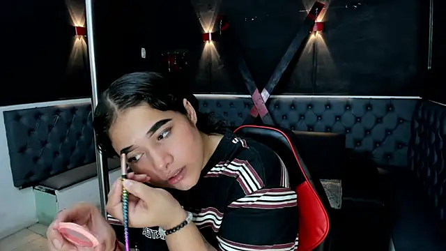 Stephy  online show from November 2025 03:54:02 AM