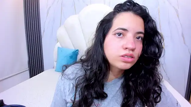 Nicol Chang online show from February 2026 08:15:02 PM