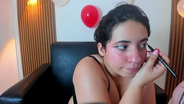 Nicol Chang online show from February 2026 08:08:01 PM