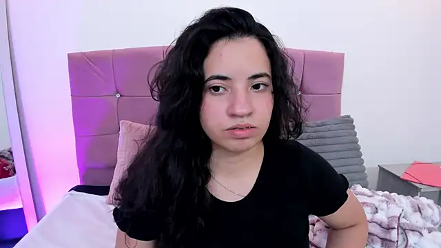 Nicol Chang online show from February 2026 08:44:02 PM