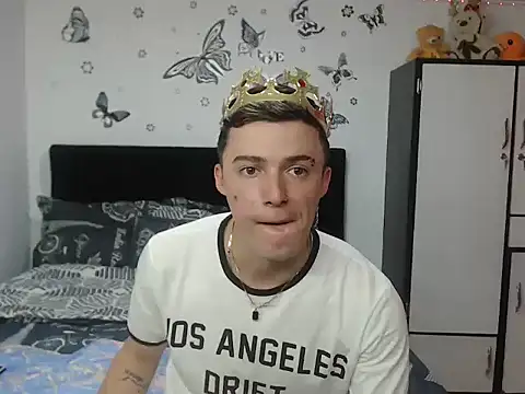 Snapshot of Ken_bigcock77 chatting on February 2026 02:55:02 AM Ken bigcock77 online show from February 2026 02:55:02 AM