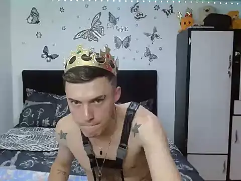 Snapshot of Ken_bigcock77 chatting on February 2026 12:30:01 AM Ken bigcock77 online show from February 2026 12:30:01 AM