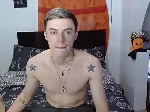 Snapshot of Ken_bigcock77 chatting on November 2025 01:50:01 AM Ken bigcock77 online show from November 2025 01:50:01 AM