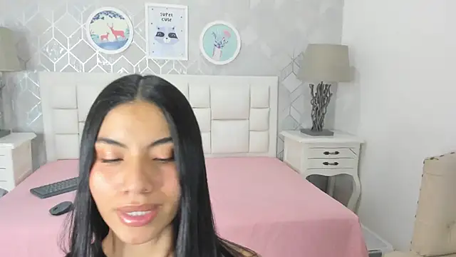 naia cox online show from May 2026 03:44:01 AM
