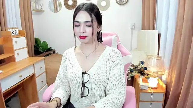 Snapshot of joyfulmartinaa chatting on September 2025 05:53:02 PM joyfulmartinaa online show from September 2025 05:53:02 PM