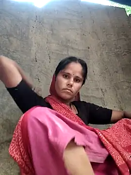 Hot-ilaiy online show from October 2025 01:50:01 AM