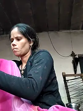 Hot-ilaiy online show from November 2025 02:23:02 AM