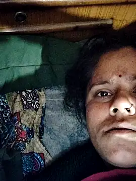 Hot-ilaiy online show from November 2025 10:02:02 PM