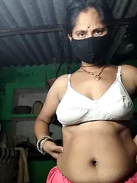 Hot-ilaiy online show from September 2025 10:42:02 PM