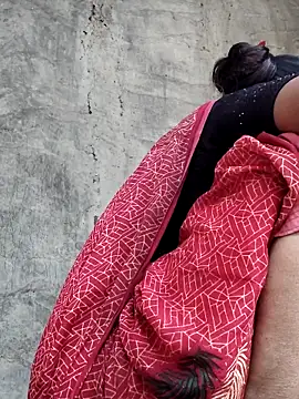 Hot-ilaiy online show from October 2025 01:59:02 AM