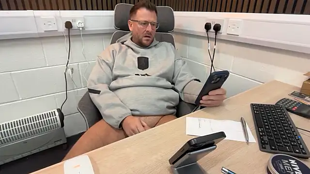 bilf1978 online show from March 2026 09:33:02 AM