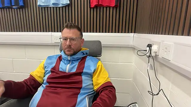 bilf1978 online show from February 2026 11:42:02 AM