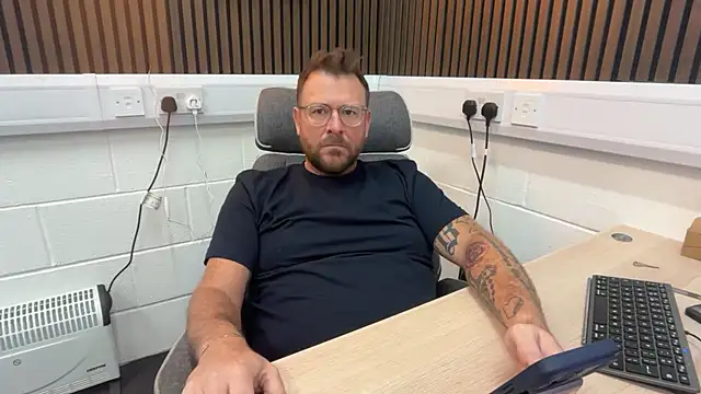 bilf1978 online show from March 2026 06:53:02 AM