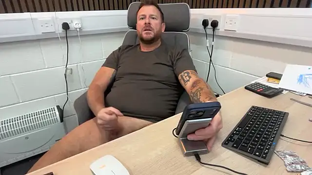bilf1978 online show from May 2026 08:34:02 AM