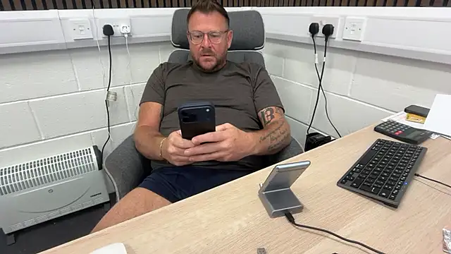 bilf1978 online show from June 2026 06:02:01 AM