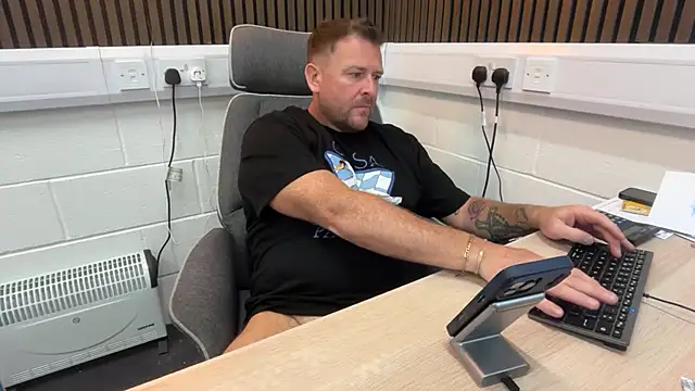 bilf1978 online show from May 2026 08:56:01 AM