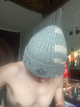 XanderOzzz online show from September 2025 10:21:02 PM