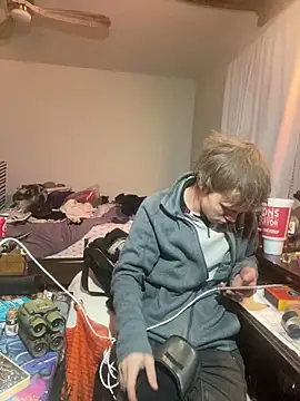 XanderOzzz online show from December 2025 09:12:01 AM