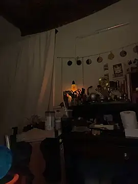 XanderOzzz online show from November 2025 09:43:01 AM