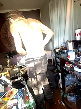 XanderOzzz online show from November 2025 08:02:01 PM