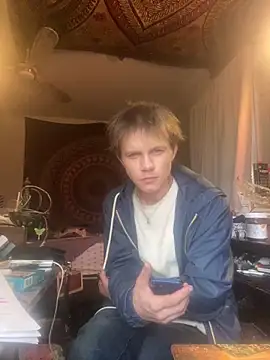 XanderOzzz online show from November 2025 09:25:01 PM