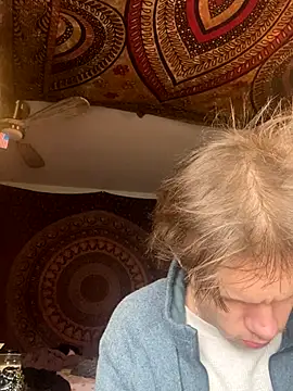 XanderOzzz online show from October 2025 06:41:02 PM