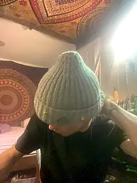 XanderOzzz online show from September 2025 10:59:01 AM