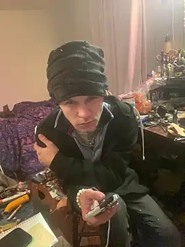 XanderOzzz online show from December 2025 10:14:01 AM