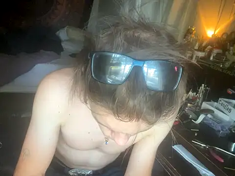 XanderOzzz online show from October 2025 02:09:02 PM