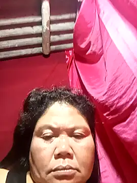 Snapshot of Mari_fvcks chatting on October 2025 07:17:01 PM Mari fvcks online show from October 2025 07:17:01 PM