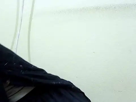 Snapshot of smallcuute chatting on December 2025 08:19:01 PM smallcuute online show from December 2025 08:19:01 PM